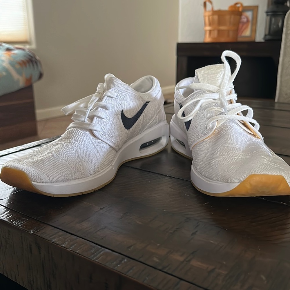 Nike SB Air Max Janoski 2